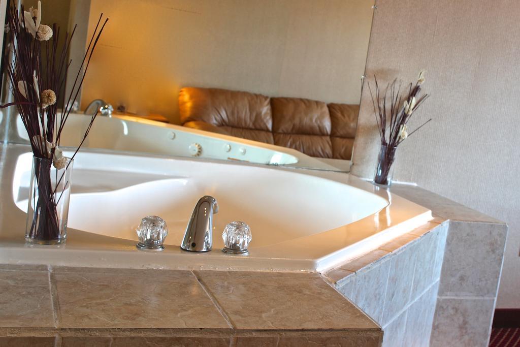 Hotel Regency Richmond