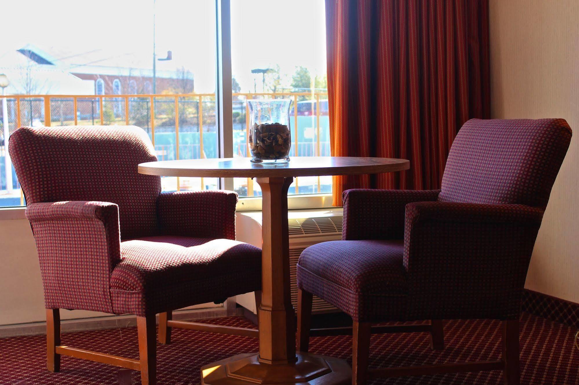 Regency Richmond Hotel