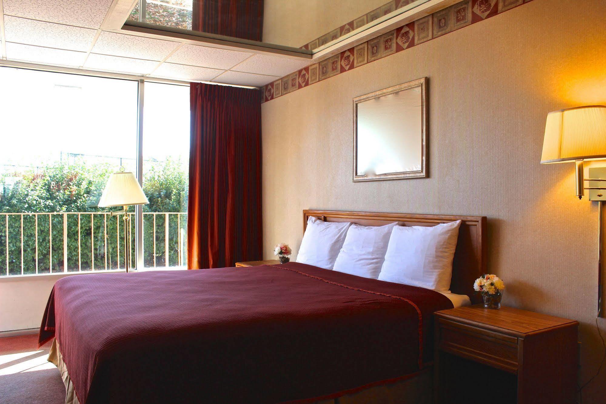 Regency Richmond 2*